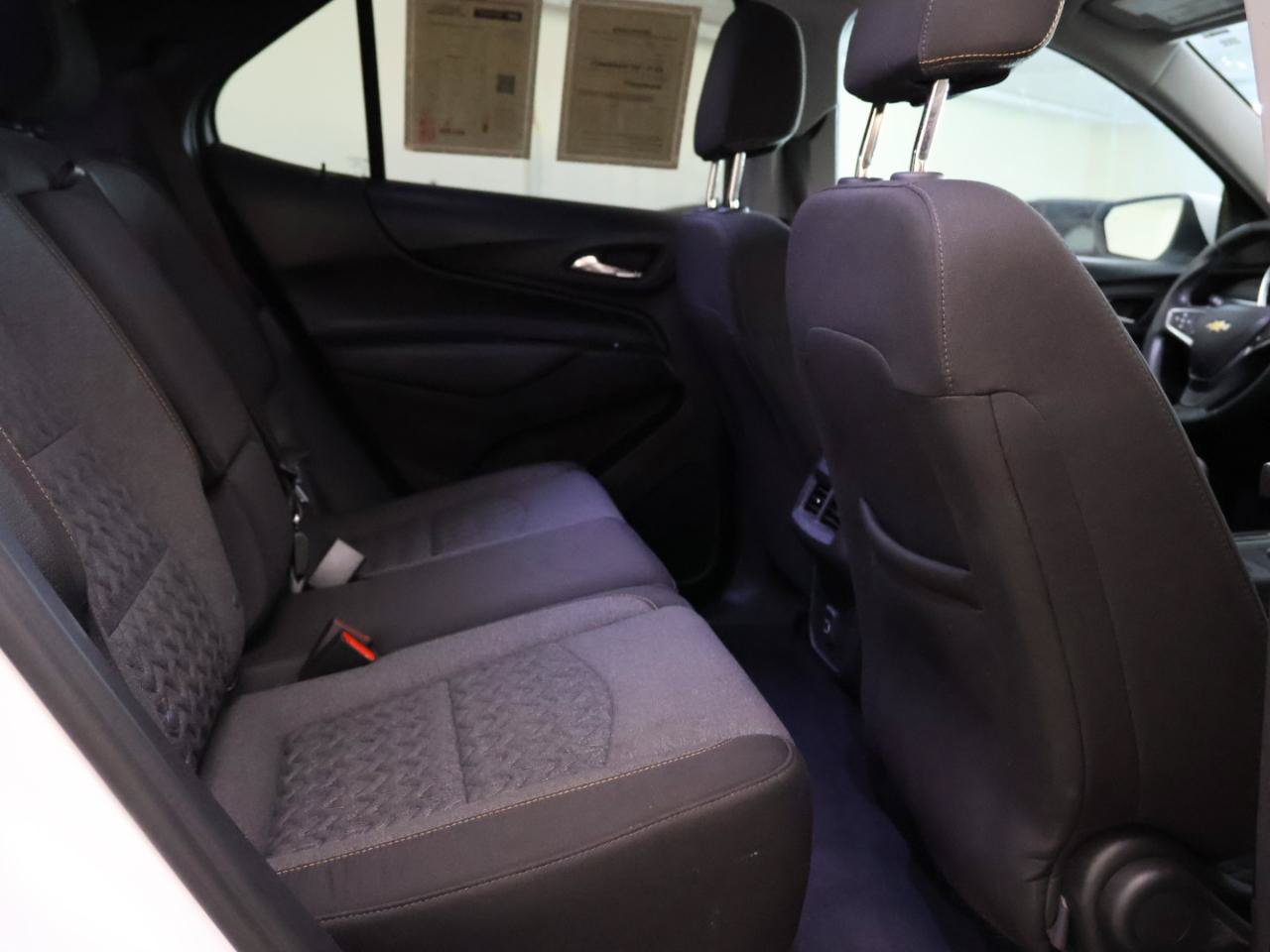 Used 2024 Chevrolet Equinox LT FWD image 38