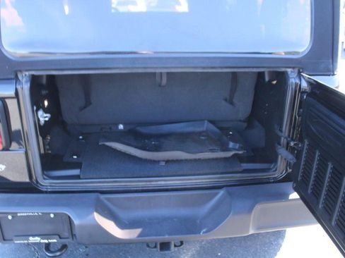 Used 2020 Jeep Wrangler Sport AWD/4WD image 7