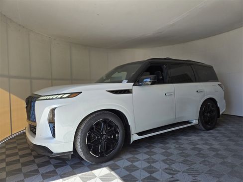 New 2026 INFINITI QX80 SPORT w/ Sport Exterior Package image 4