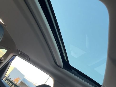 Used 2023 Honda CR-V EX-L image 31