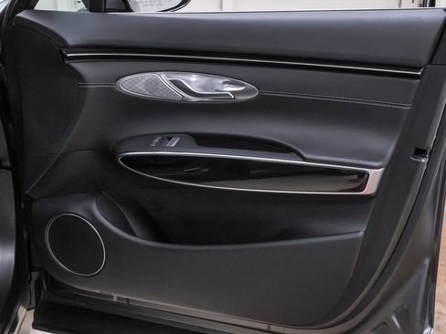Certified 2023 Genesis GV70 2.5T AWD/4WD image 27