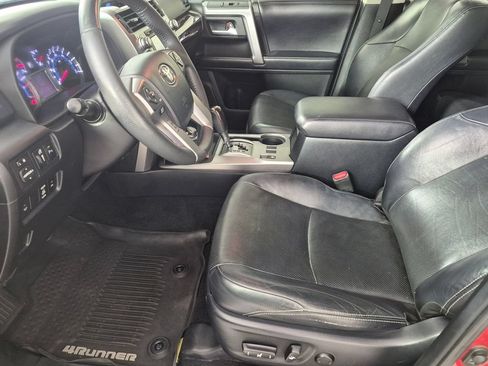 Used 2018 Toyota 4Runner Limited AWD/4WD image 21
