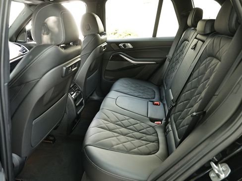 Used 2023 BMW X5 sDrive40i w/ M Sport Package RWD image 24