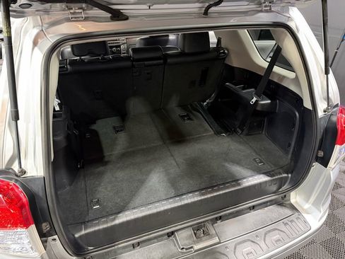 Used 2010 Toyota 4Runner Limited image 24