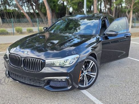 Used 2018 BMW 740i RWD image 27