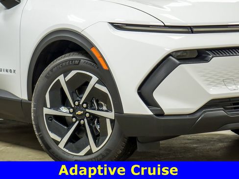 New 2026 Chevrolet Equinox EV LT image 4