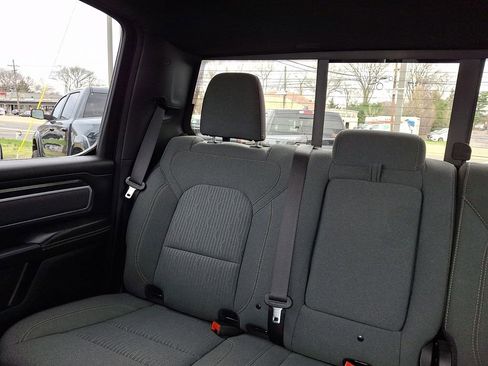 Used 2022 RAM 1500 Big Horn AWD/4WD image 19