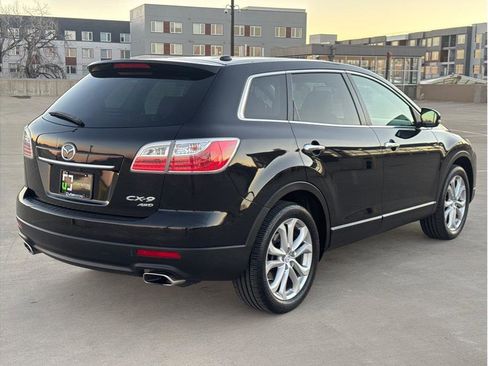 Used 2011 MAZDA CX-9 Grand Touring w/ Moonroof & Bose Audio Pkg image 8