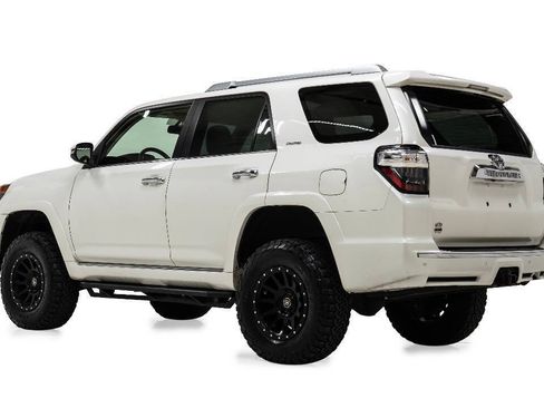 Used 2018 Toyota 4Runner Limited AWD/4WD image 4