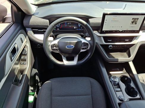 Certified 2025 Ford Explorer Active AWD/4WD image 14