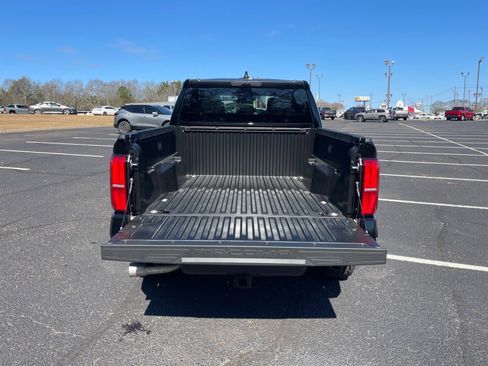 Used 2025 Toyota Tacoma SR5 image 16