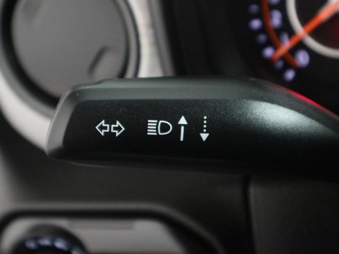 Used 2025 Jeep Wrangler Unlimited Sport AWD/4WD image 29