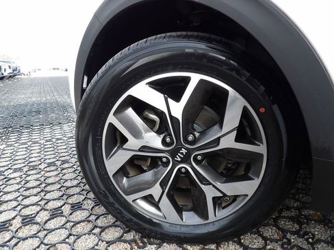 Used 2021 Kia Sportage EX image 26