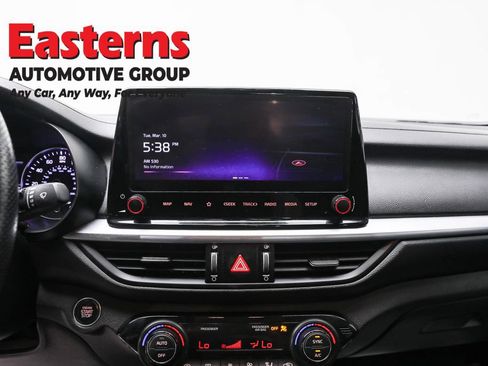 Used 2023 Kia Forte GT-Line image 12