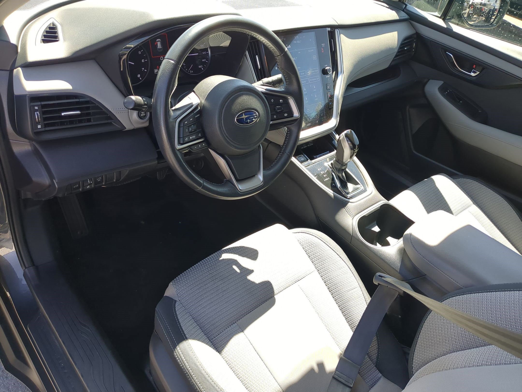Used 2023 Subaru Outback Premium AWD/4WD image 16