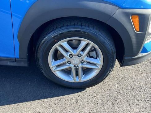 Certified 2021 Hyundai Kona SE w/ Cargo Package image 7