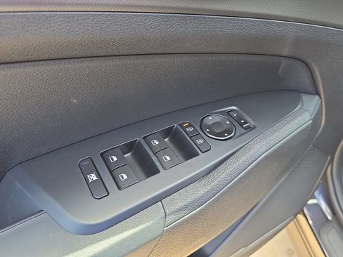 New 2026 Kia Sportage LX FWD image 19