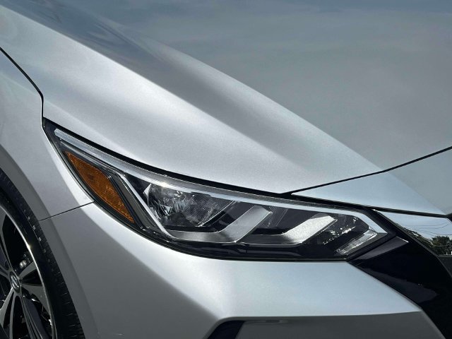 Used 2023 Nissan Sentra SV FWD image 9