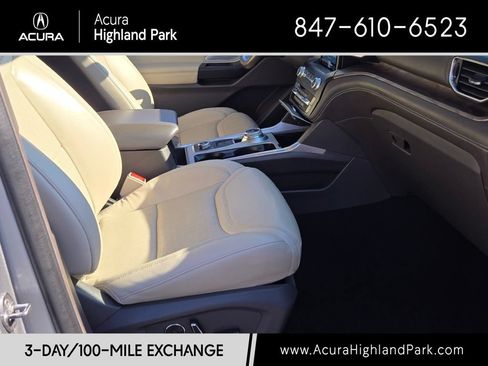 Used 2020 Ford Explorer Platinum w/ Premium Technology Package AWD/4WD image 6
