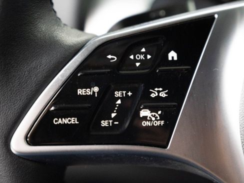 Certified 2024 Mercedes-Benz GLB 250 4MATIC image 20
