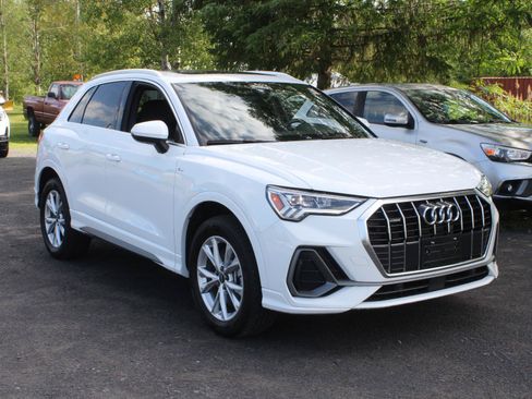 Used 2025 Audi Q3 2.0T Premium AWD/4WD image 3