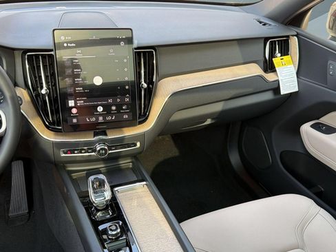 New 2026 Volvo XC60 B5 Plus w/ Protection Package Premier AWD/4WD image 15