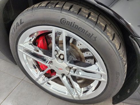 Used 2007 Chevrolet Corvette Z06 w/ Preferred Equipment Group RWD image 3
