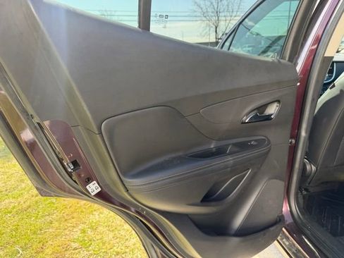 Used 2018 Buick Encore Essence w/ Experience Buick Package image 15