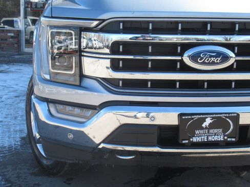 Used 2023 Ford F150 Lariat w/ Equipment Group 502A High AWD/4WD image 3