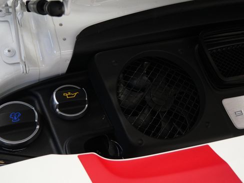 Used 2016 Porsche 911 R RWD image 56