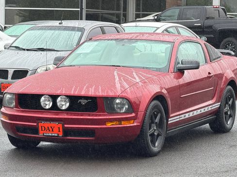 Used 2005 Ford Mustang Premium RWD image 10