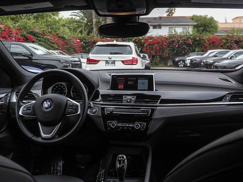 Used 2021 BMW X2 sDrive28i w/ Convenience Package FWD image 12