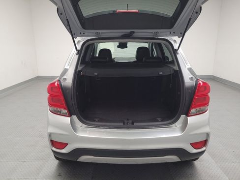 Used 2017 Chevrolet Trax LT w/ LT Convenience Package image 29