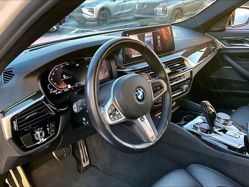 Used 2022 BMW 540i xDrive w/ M Sport Package image 16