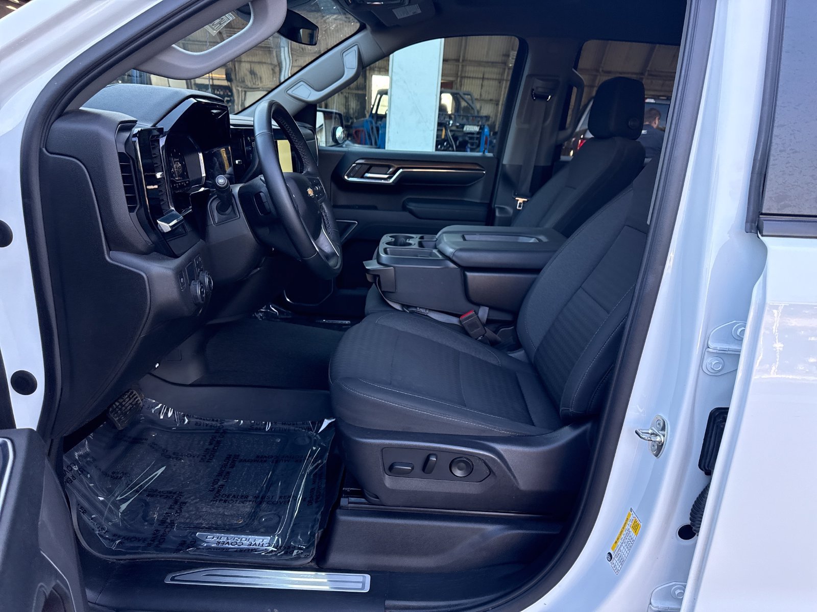 Used 2024 Chevrolet Silverado 1500 LT w/ Safety Package RWD image 9