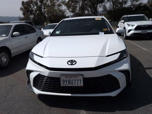 Used 2026 Toyota Camry SE w/ Multimedia Upgrade Package FWD image 2