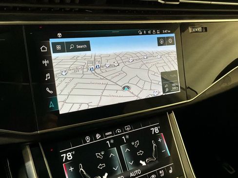 Used 2023 Audi Q8 Premium Plus w/ Premium Plus Package image 2