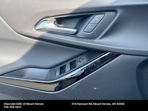 New 2027 Chevrolet Equinox LT AWD/4WD image 14