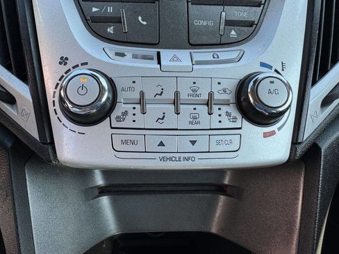 Used 2015 GMC Terrain SLE image 19