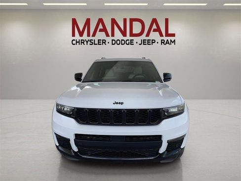 New 2025 Jeep Grand Cherokee L Limited w/ Luxury Tech Group II image 3