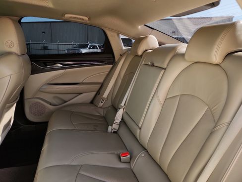 Used 2017 Buick LaCrosse Premium w/ Dynamic Driver Package image 9