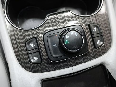 Used 2023 GMC Acadia SLT AWD/4WD image 29