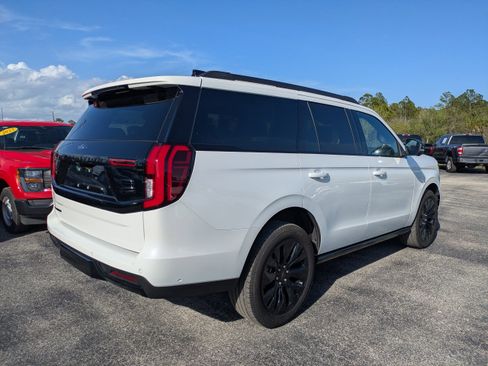 Certified 2025 Ford Expedition Platinum w/ Stealth Appearance Package AWD/4WD image 4