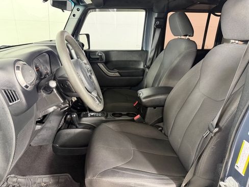 Used 2018 Jeep Wrangler Unlimited Sport AWD/4WD image 10