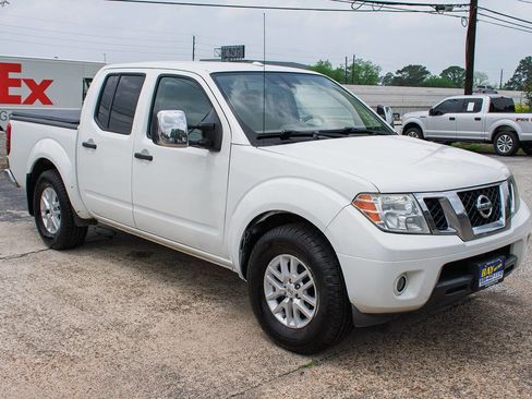 Used 2018 Nissan Frontier SV w/ Value Truck Package RWD image 8