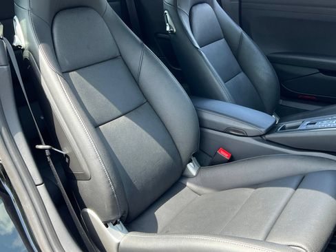 Certified 2019 Porsche 911 Carrera 4S AWD/4WD image 19