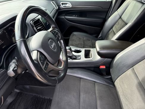 Used 2021 Jeep Grand Cherokee Laredo X RWD image 20