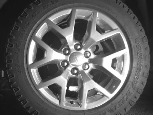 Used 2017 GMC Sierra 1500 SLT AWD/4WD image 9