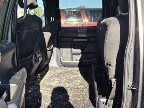 Used 2019 Ford F150 XLT w/ Equipment Group 302A Luxury AWD/4WD image 7