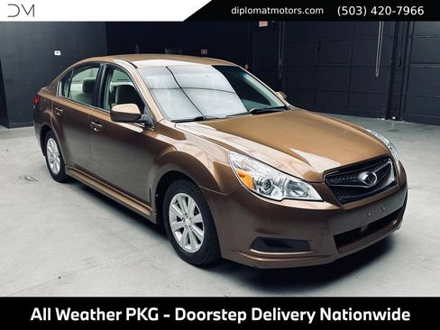 Used 2011 Subaru Legacy 2.5i Premium w/ All-Weather Pkg AWD/4WD image 9